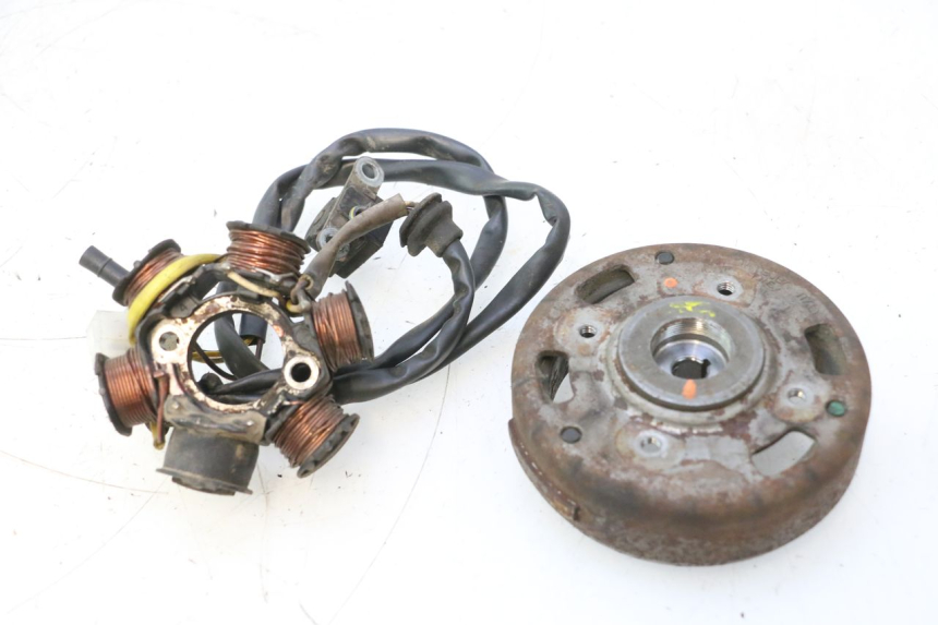 photo de ROTOR STATOR PEUGEOT TREKKER 50 (1995 - 2004) - Vue principale