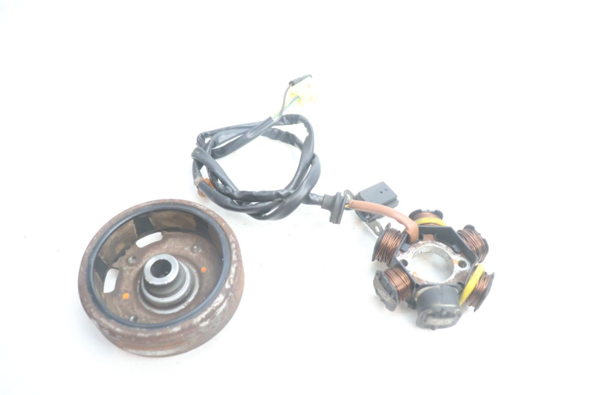 photo de ROTOR STATOR PEUGEOT TREKKER 50 (1995 - 2004) - Détail de la pièce