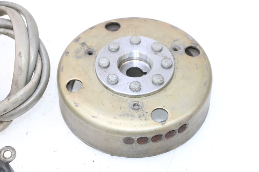 photo de ROTOR STATOR PIAGGIO TYPHOON 50 (2000 - 2009) - Détails caractéristiques