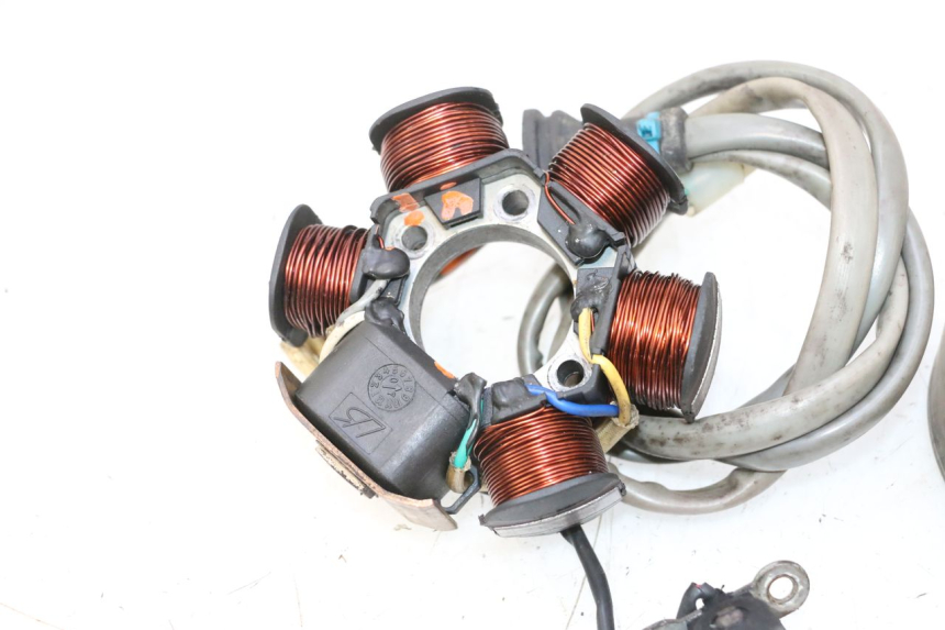 photo de ROTOR STATOR PIAGGIO TYPHOON 50 (2000 - 2009) - Zoom composants