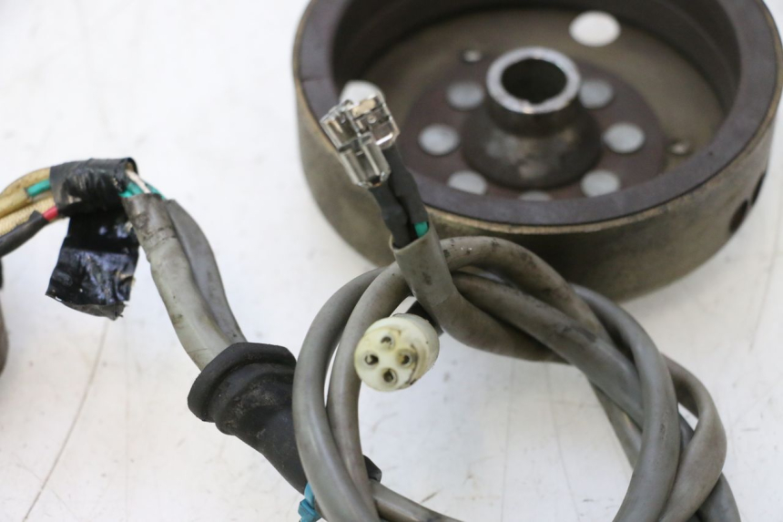 photo de ROTOR STATOR PIAGGIO TYPHOON 50 (2000 - 2009) - Vue d’ensemble