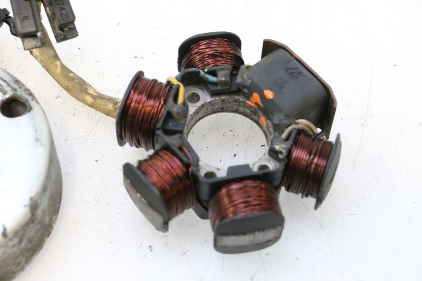 photo de ROTOR STATOR PIAGGIO TYPHOON 50 (2000 - 2009) - Détails caractéristiques
