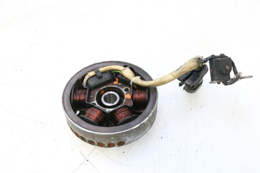 photo de ROTOR STATOR PIAGGIO TYPHOON 50 (2000 - 2009) - Zoom état d’usage