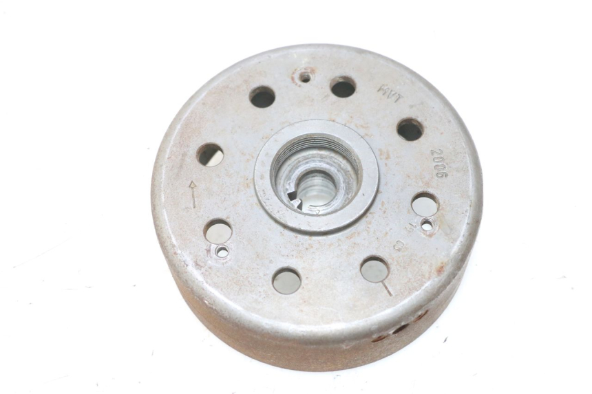 photo de ROTOR STATOR PIAGGIO TYPHOON 50 (1993 - 1999) - Vue rapprochée
