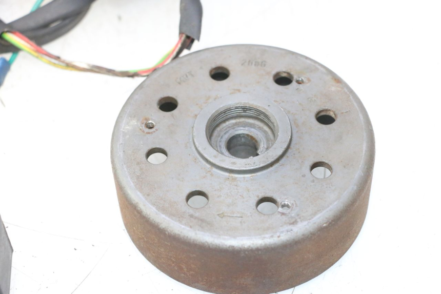 photo de ROTOR STATOR PIAGGIO TYPHOON 50 (1993 - 1999) - Aperçu profil
