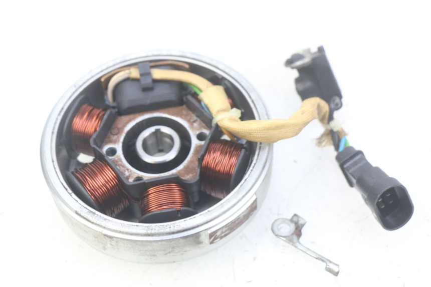 photo de ROTOR STATOR PIAGGIO VESPA LX 2T 50 (2005 - 2013) - Détail de la pièce