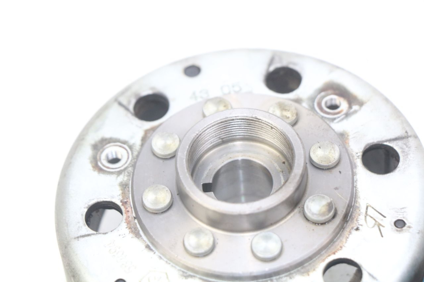 photo de ROTOR STATOR PIAGGIO VESPA LX 125 (2005 - 2010) - Points de fixation
