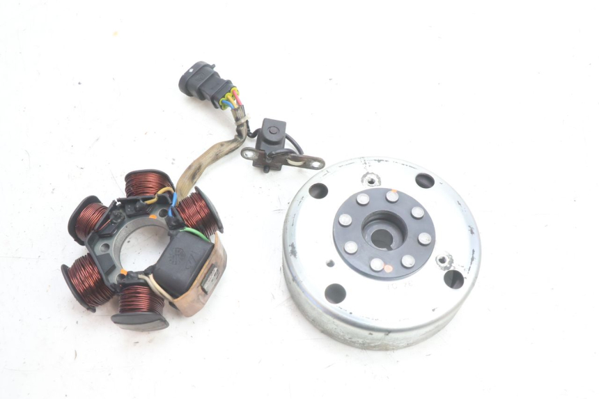photo de ROTOR STATOR PIAGGIO VESPA S 2T 50 (2007 - 2014) - Vue principale