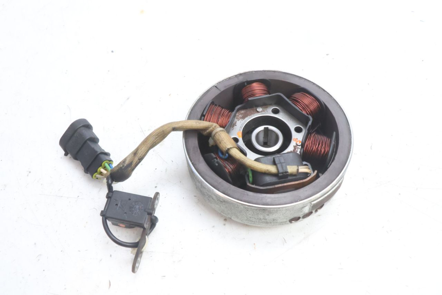 photo de ROTOR STATOR PIAGGIO VESPA S 2T 50 (2007 - 2014) - Autre angle de vue
