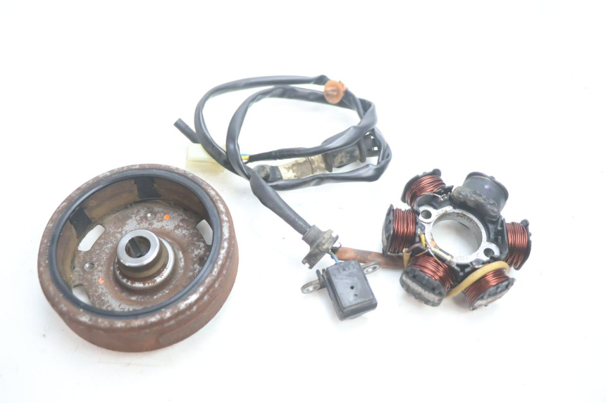 photo de ROTOR STATOR PEUGEOT VIVACITY 50 (1998 - 2003) - Détail de la pièce
