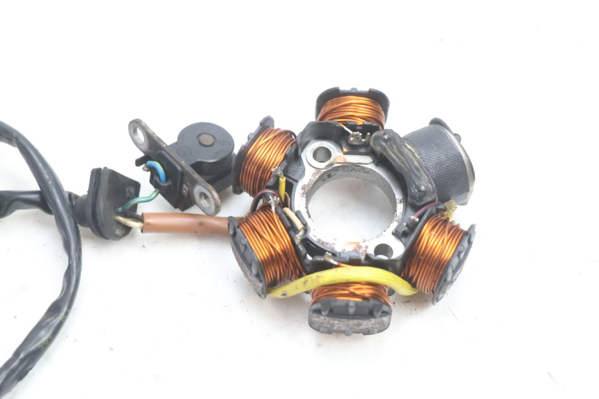 photo de ROTOR STATOR PEUGEOT VIVACITY 50 (2004 - 2009) - Gros plan technique
