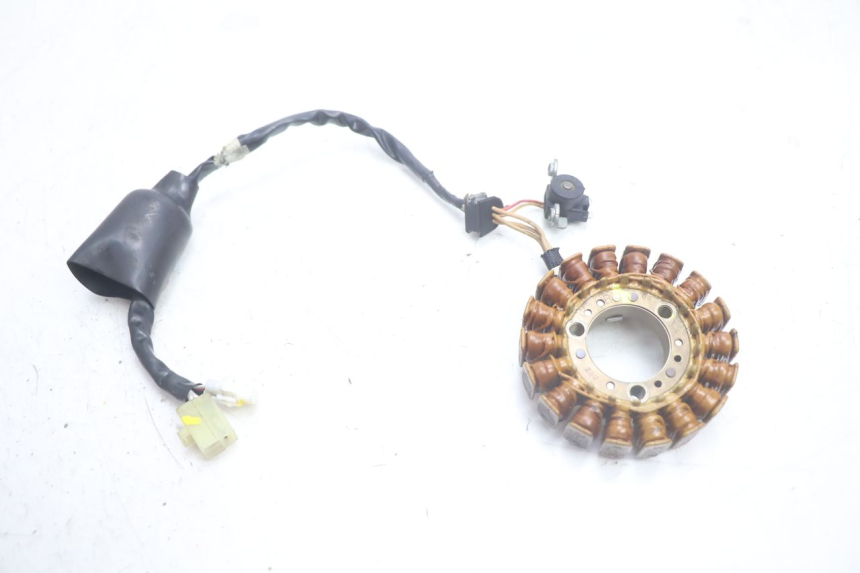 photo de ROTOR STATOR YAMAHA X-MAX XMAX 125 (2010 - 2013) - Gros plan technique
