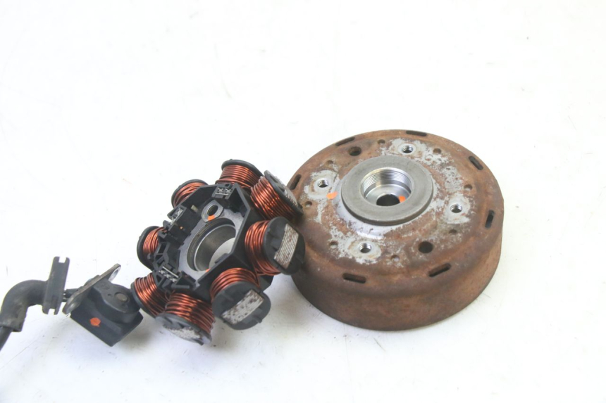 photo de ROTOR STATOR HONDA X8R 50 (1998 - 2003)