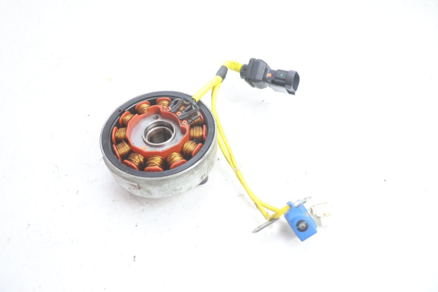 photo de ROTOR STATOR PIAGGIO X9 EVOLUTION 125 (2003 - 2007) - Autre angle de vue