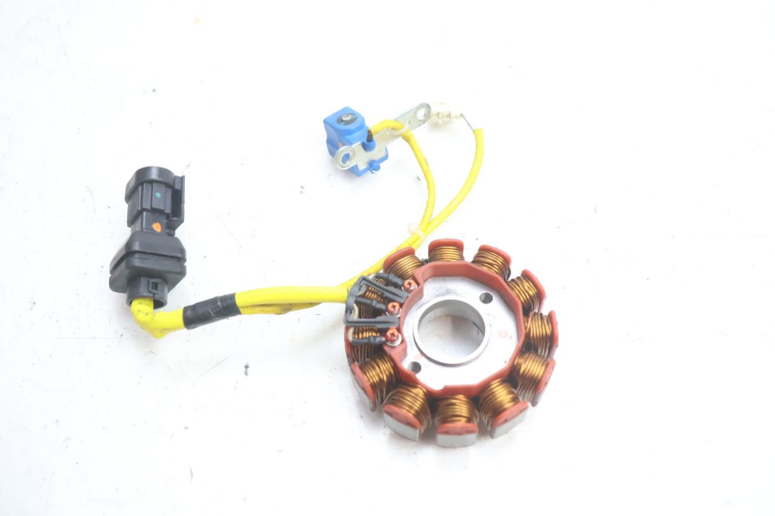 photo de ROTOR STATOR PIAGGIO X9 EVOLUTION 125 (2003 - 2007) - Gros plan technique