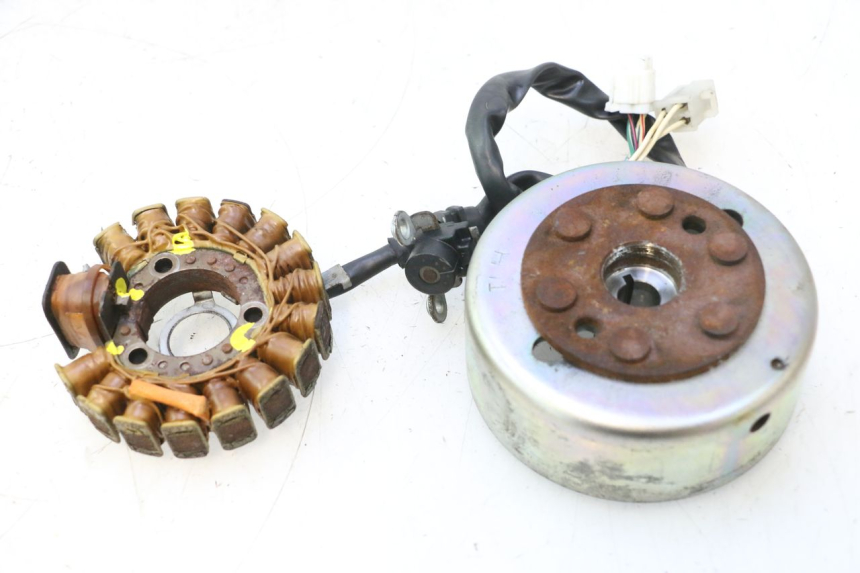 photo de ROTOR STATOR YAMAHA YP MAJESTY 125 (2002 - 2006) - Vue principale