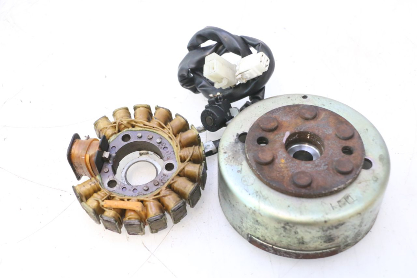 photo de ROTOR STATOR YAMAHA YP MAJESTY 125 (1998 - 2001) - Vue principale