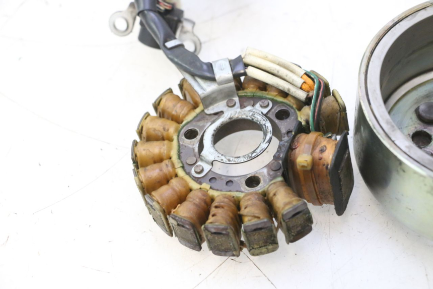photo de ROTOR STATOR YAMAHA YP MAJESTY 125 (1998 - 2001) - Marquages et références