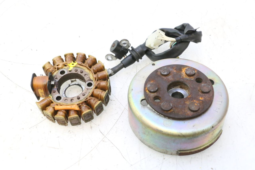 photo de ROTOR STATOR YAMAHA YP MAJESTY 125 (2002 - 2006) - Vue principale