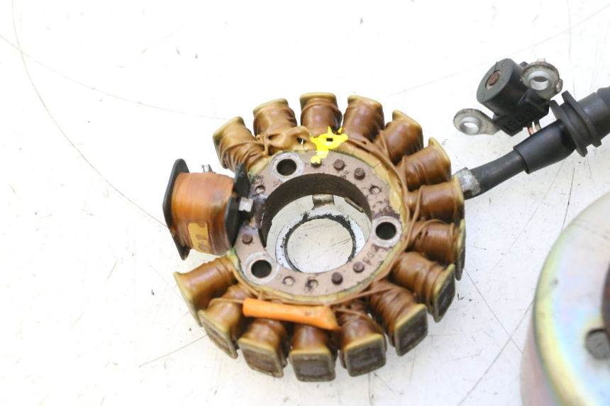 photo de ROTOR STATOR YAMAHA YP MAJESTY 125 (2002 - 2006) - Détails caractéristiques