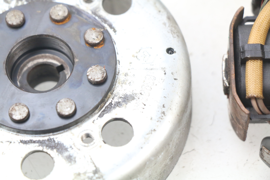 photo de ROTOR STATOR PIAGGIO ZIP 2T 50 (2009 - 2019) - Marquages et références