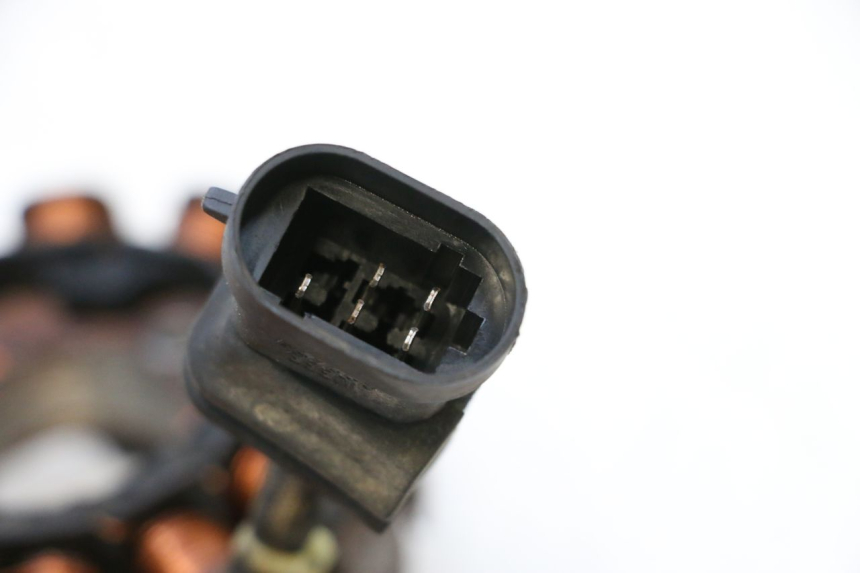 photo de ROTOR STATOR PIAGGIO ZIP 4T 50 (2018 - 2020) - État de surface