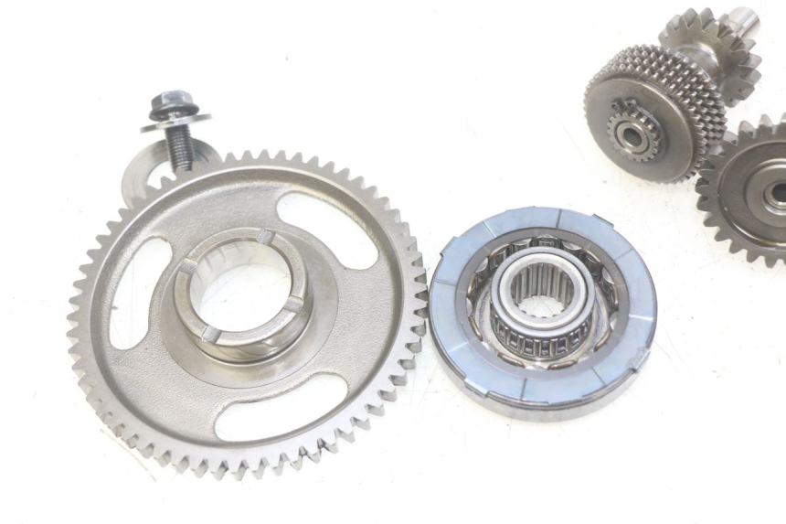 photo de ROUE LIBRE DEMARREUR SUZUKI BURGMAN 650 (2002 - 2004)