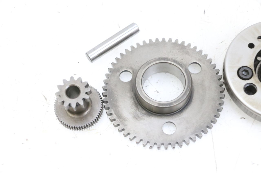 photo de ROUE LIBRE DEMARREUR SYM ORBIT III 3 4T 50 (2021 - 2025) - Gros plan technique