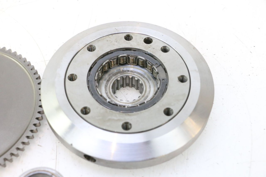 photo de ROUE LIBRE DEMARREUR DUCATI SS IE DS CARENEE 1000 (2002 - 2006) - Autre angle de vue