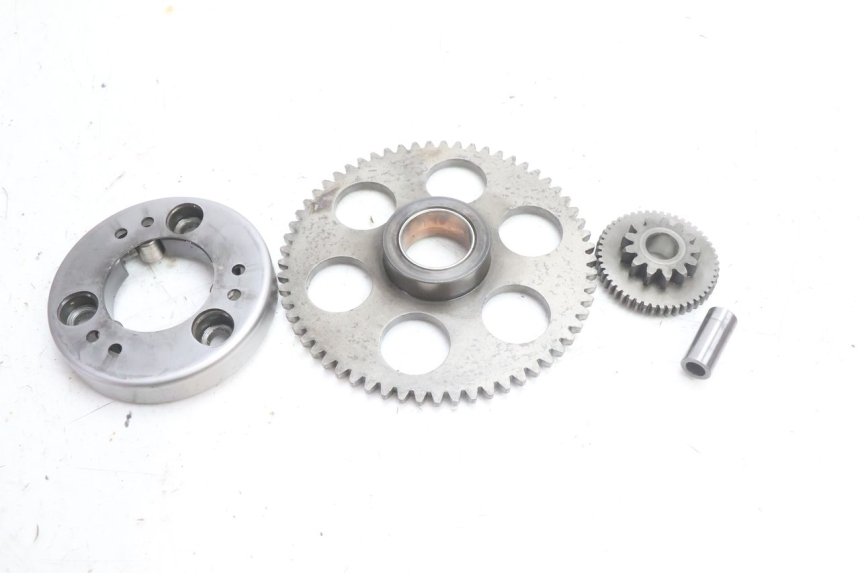 photo de ROUE LIBRE DEMARREUR KAWASAKI ZZR 600 (1995 - 2004) - Autre angle de vue