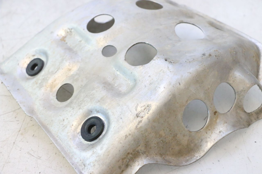 photo de SABOT MOTEUR SUZUKI DR S 600 (1985 - 1989) - Autre angle de vue