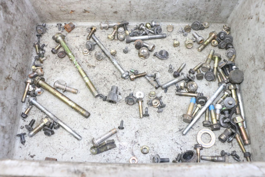 photo de SAC VISSERIE VIS KYMCO AGILITY NAKED RENOUVO 2T 50 (2011 - 2018)