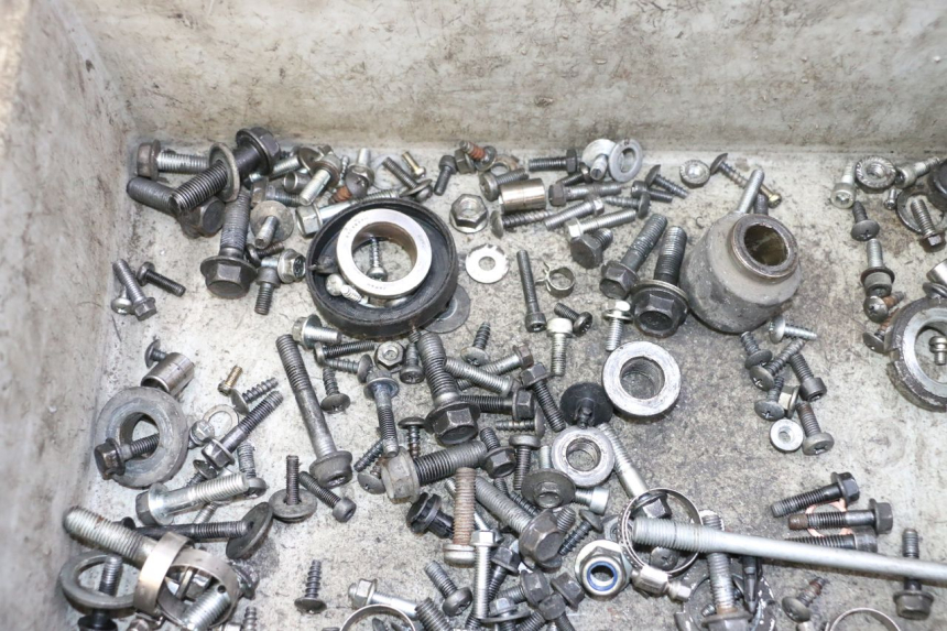 photo de SAC VISSERIE VIS SUZUKI BURGMAN 125 (2007 - 2014)