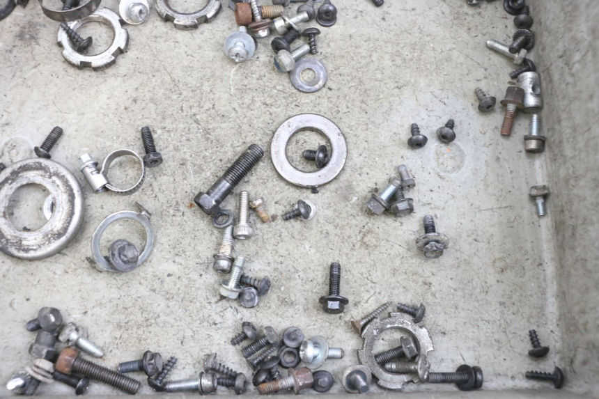 photo de SAC VISSERIE VIS YAMAHA BW'S EASY 50 (2013 - 2016) - Détail de la pièce