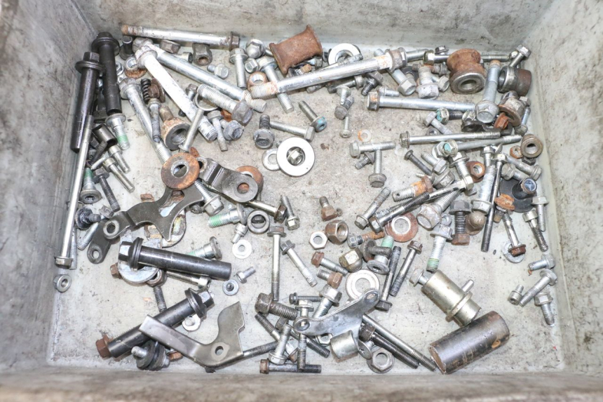 photo de SAC VISSERIE VIS HONDA CBF 125 (2009 - 2015)