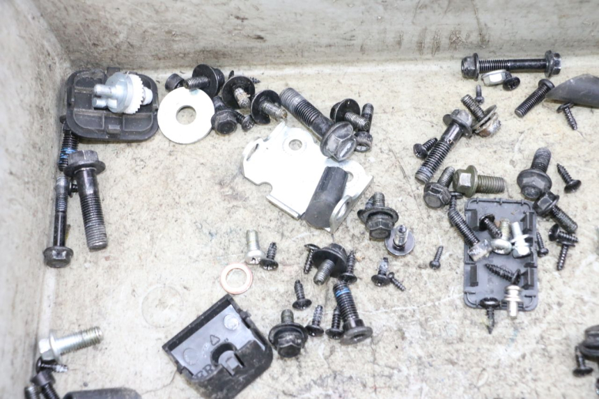 photo de SAC VISSERIE VIS SEGWAY NINEBOT E125S 1 (2022 - 2026) - Zoom état d’usage