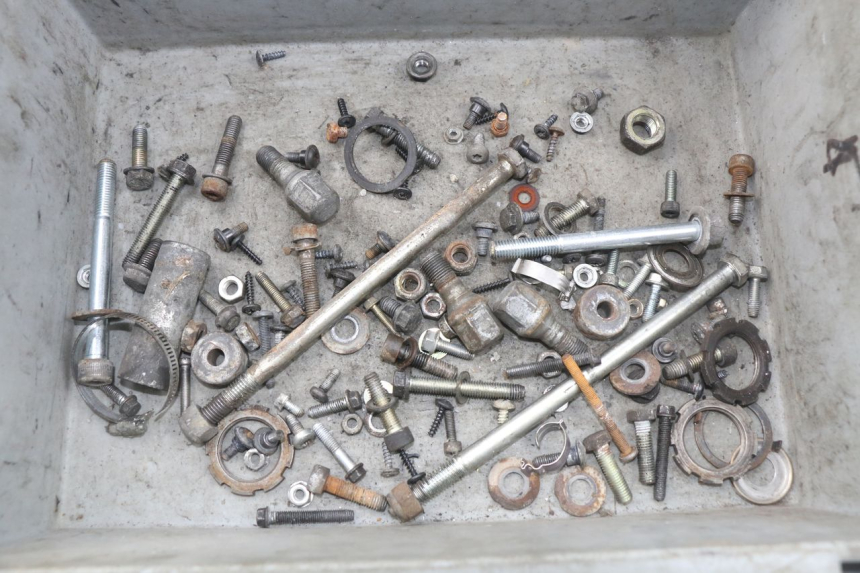 photo de SAC VISSERIE VIS PEUGEOT ELYSTAR 125 (2002 - 2007)