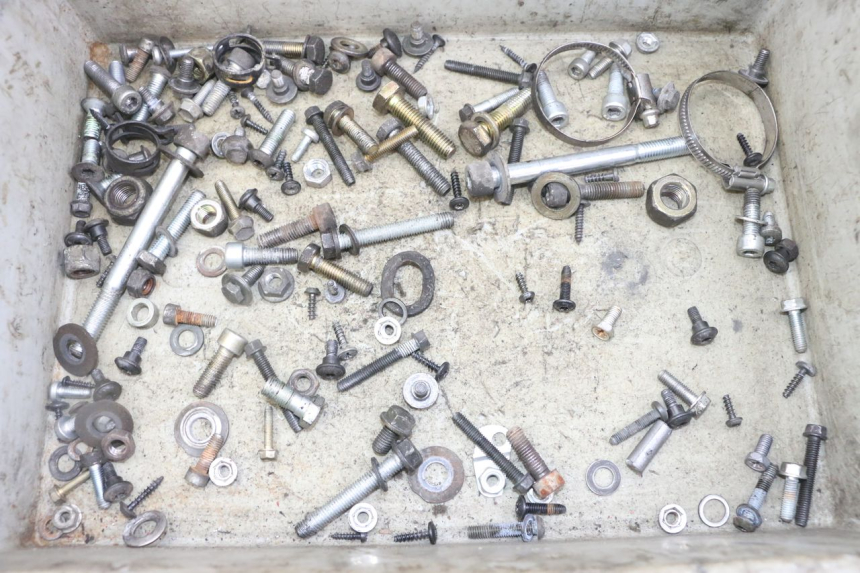 photo de SAC VISSERIE VIS PEUGEOT ELYSTAR 125 (2002 - 2007)
