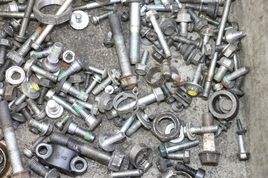 photo de SAC VISSERIE VIS HONDA FES S-WING SWING ABS 125 (2007 - 2015)