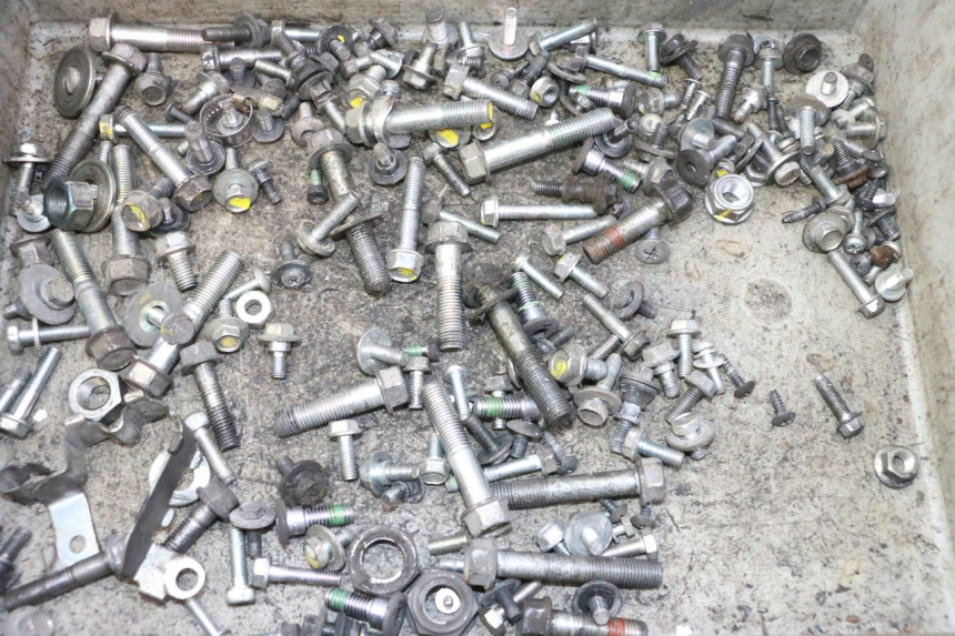 photo de SAC VISSERIE VIS HONDA FES S-WING SWING ABS 125 (2007 - 2015)