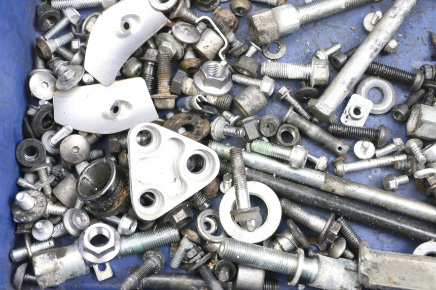 photo de SAC VISSERIE VIS YAMAHA FJR ABS 1300 (2006 - 2012) - Autre angle de vue