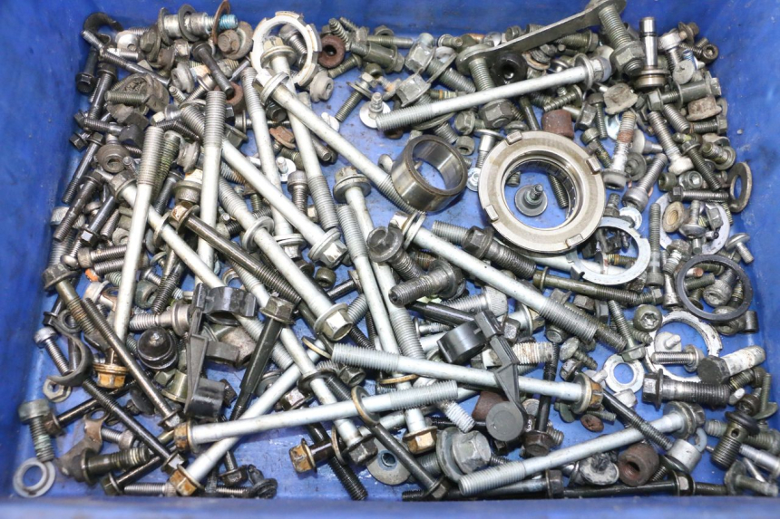 photo de SAC VISSERIE VIS YAMAHA FJR 1300 (2001 - 2005) - Détail de la pièce