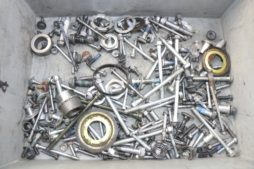 photo de SAC VISSERIE VIS SUZUKI GSR 600 (2005 - 2012) - Vue principale