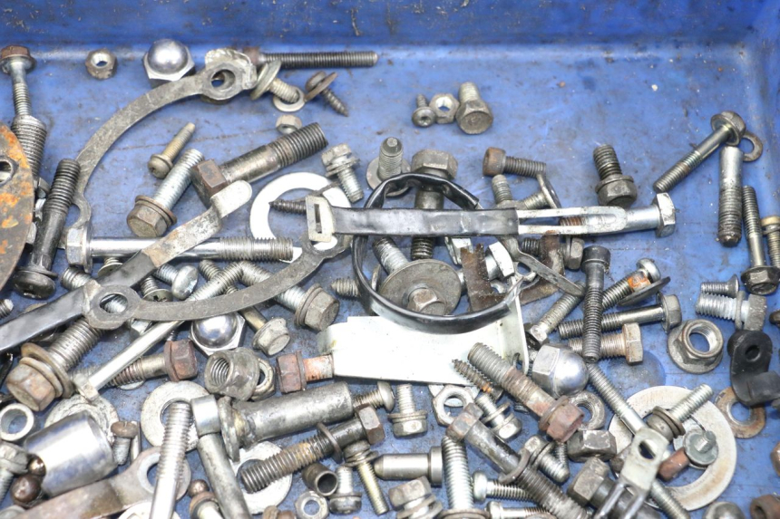 photo de SAC VISSERIE VIS SUZUKI GSX E 250 (1982 - 1983)