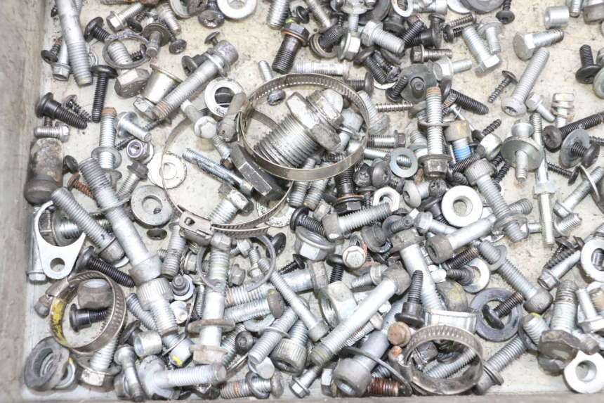 photo de SAC VISSERIE VIS PIAGGIO MP3 500 (2016 - 2018) - Autre angle de vue