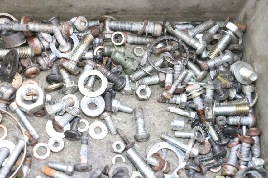 photo de SAC VISSERIE VIS PIAGGIO MP3 RL 250 (2007 - 2010) - Vue d’ensemble