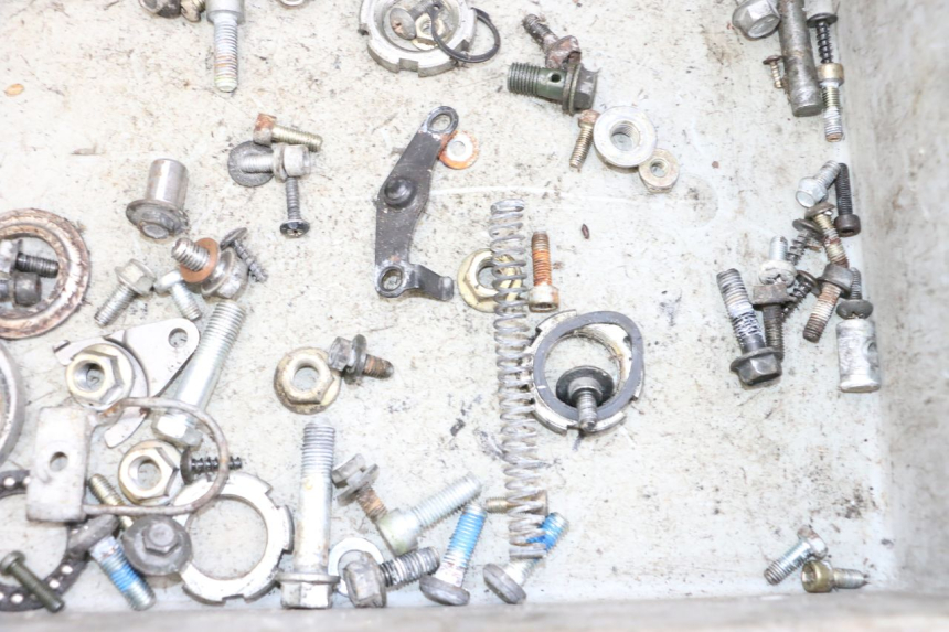 photo de SAC VISSERIE VIS YAMAHA NEO'S NEOS 2T 50 (1998 - 2007) - Détail de la pièce