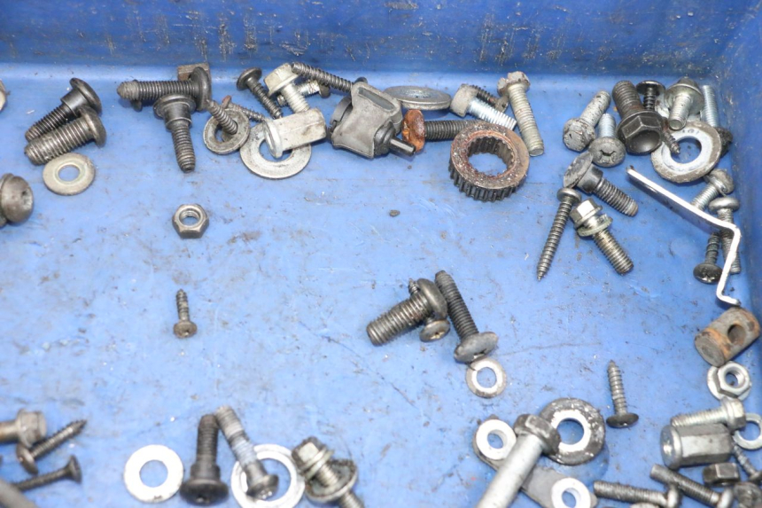 photo de SAC VISSERIE VIS PIAGGIO NEW TYPHOON 50 (2018 - 2021) - Vue d’ensemble