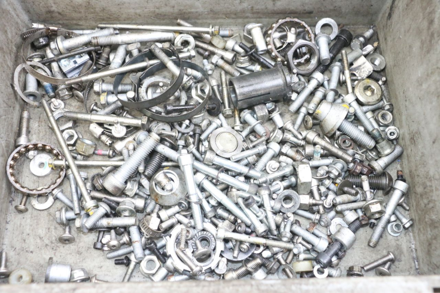 photo de SAC VISSERIE VIS MOTO GUZZI NORGE 8V GT 1200 (2011 - 2016) - Détail de la pièce