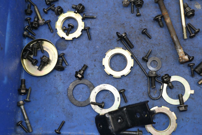 photo de SAC VISSERIE VIS PEUGEOT KISBEE 2T 50 (2010 - 2017)